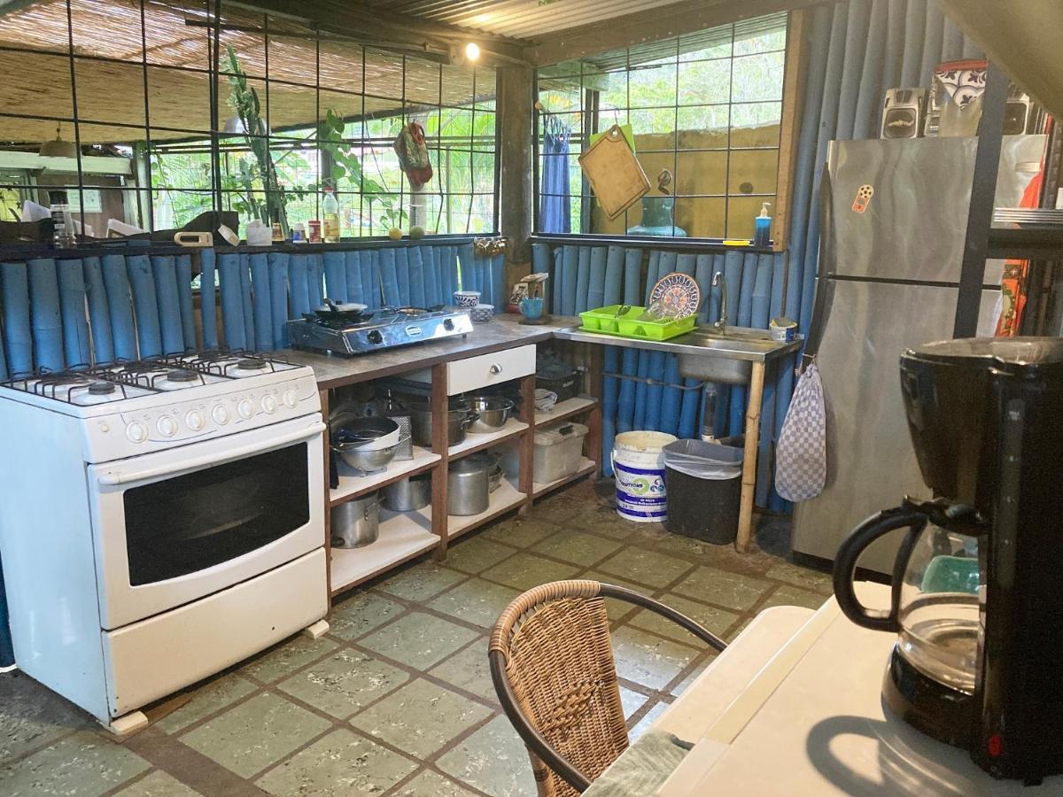 Montana Linda Hostel Orosí エクステリア 写真